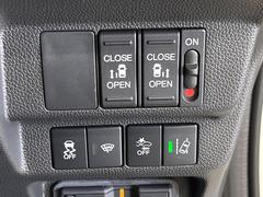 ��ξ¦�ѥ���饤�ɥɥ��ۥ��ޡ��ȥ����䱿ž�ʤΥ����å��Ǹ���ξ¦���饤�ɥɥ��γ��Ĥ���ǽ����ư�������Ϥ�����ƥɥ��򳫤���ɬ�פ�̵���������ʤ����ͤǤ��ñ�˳����Ĥ�Ǥ���Ŭ�Ǥ��� 5