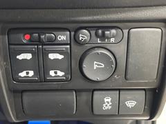 ��ξ¦�ѥ���饤�ɥɥ��ۥ��ޡ��ȥ����䱿ž�ʤΥ����å��Ǹ���ξ¦���饤�ɥɥ��γ��Ĥ���ǽ����ư�������Ϥ�����ƥɥ��򳫤���ɬ�פ�̵���������ʤ����ͤǤ��ñ�˳����Ĥ�Ǥ���Ŭ�Ǥ��� 5