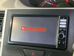 �ڽ����ʥӡۿ͵��ν����ʥӤ������������ǥ�����ǽ�⽼�¤��Ƥ��ꡢ�£�������������³����Ф������Υ��ޥۤ�ͣУ��ץ쥤�䡼�β��ڤ������ǽ�������α�ž������˳ڤ����ʤ�ޤ����� 3