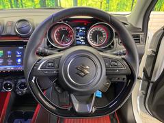 �ڥ����ץƥ��֥��롼������ȥ�����۹�®ƻϩ�Ǥ�Ĺ��Υ���Ԥ��ڤˡ�����ư��®�٤��ݤĥ��롼������ȥ����뤬�����ͷڸ������ƥ��Ϣ�Ȥ��������μ�ξ���Τ��Ƽִ֤��ݤĤ褦��®��Ĵ�ᤷ�Ƥ���ޤ����� 5