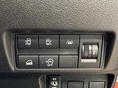 �ڥϥ󥺥ե꡼��ǽ�դ�ξ¦�ѥ���饤�ɥɥ��ۥ��饤�ɥɥ��β���­�������Ƥ��������ȡ���ưŪ�˥��饤�ɥɥ������Ĥ��ޤ�����ʪ��ξ�꤬�դ����ä����֤Ǥ⡢�ɥ��γ��Ĥ��Ǥ��ƤȤäƤ������� 5