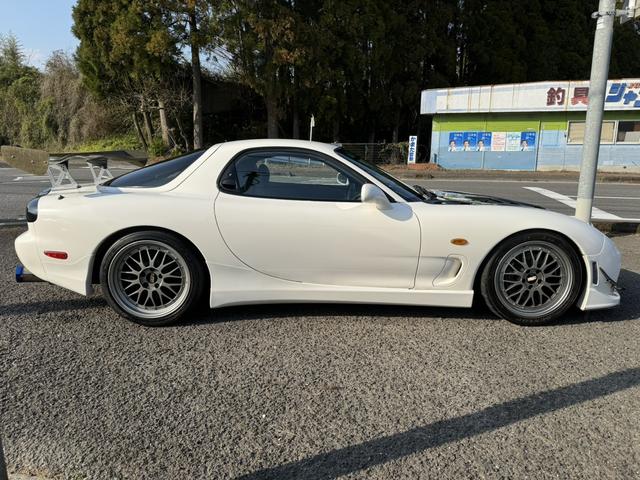 ＲＸ－７ タイプＲＳ　圧縮計測済み　５速ＭＴ　キーレス　ＨＫＳタービンＴＯ４Ｅ　金プロ　Ｖマウント　ミッション新品　ＯＳツインクラッチ新品　ＨＫＳ車高調新品　油温計　水温計　排気温度計　ＢＢＳ　カーボンボンネット（14枚目）