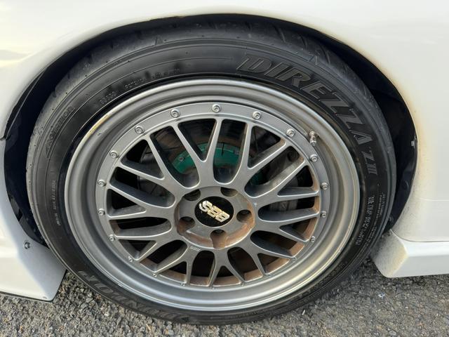 ＲＸ－７ タイプＲＳ　圧縮計測済み　５速ＭＴ　キーレス　ＨＫＳタービンＴＯ４Ｅ　金プロ　Ｖマウント　ミッション新品　ＯＳツインクラッチ新品　ＨＫＳ車高調新品　油温計　水温計　排気温度計　ＢＢＳ　カーボンボンネット（41枚目）