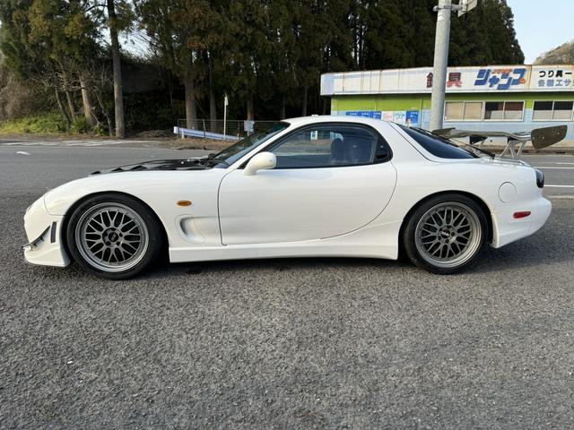 ＲＸ－７ タイプＲＳ　圧縮計測済み　５速ＭＴ　キーレス　ＨＫＳタービンＴＯ４Ｅ　金プロ　Ｖマウント　ミッション新品　ＯＳツインクラッチ新品　ＨＫＳ車高調新品　油温計　水温計　排気温度計　ＢＢＳ　カーボンボンネット（45枚目）