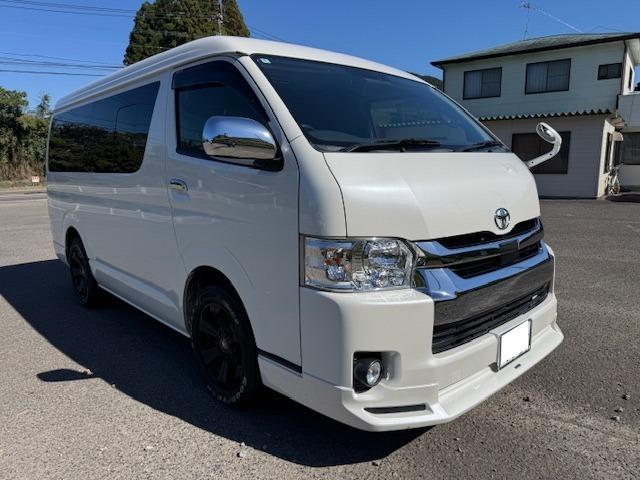 ハイエースワゴン ＧＬ　ナビ　バックカメラ　後席モニター　レーンアシスト　衝突被害軽減システム　電動スライドドア　イージークローザー　オートマチックハイビーム　オートライト　スマートキー　キー連動電動格納ミラー　社外アルミ（13枚目）