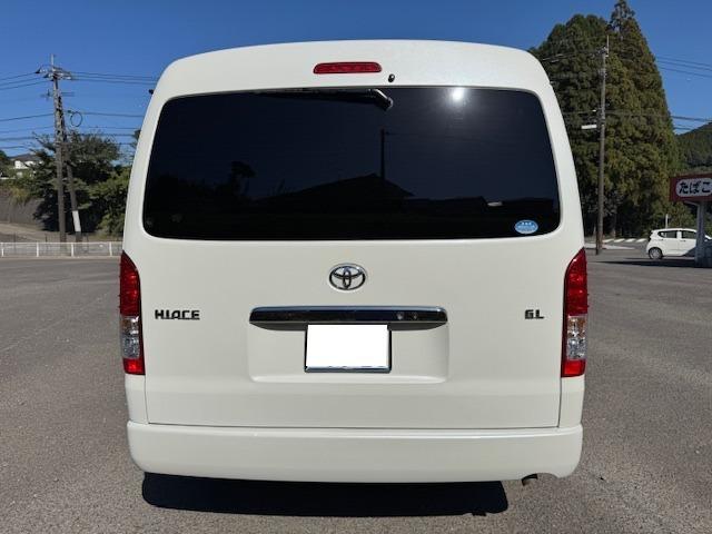 ハイエースワゴン ＧＬ　ナビ　バックカメラ　後席モニター　レーンアシスト　衝突被害軽減システム　電動スライドドア　イージークローザー　オートマチックハイビーム　オートライト　スマートキー　キー連動電動格納ミラー　社外アルミ（17枚目）