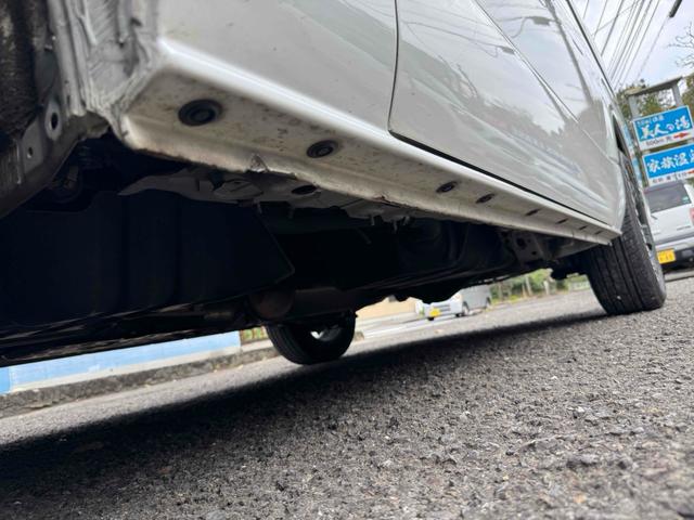 ハイエースワゴン ＧＬ　ナビ　バックカメラ　後席モニター　レーンアシスト　衝突被害軽減システム　電動スライドドア　イージークローザー　オートマチックハイビーム　オートライト　スマートキー　キー連動電動格納ミラー　社外アルミ（30枚目）