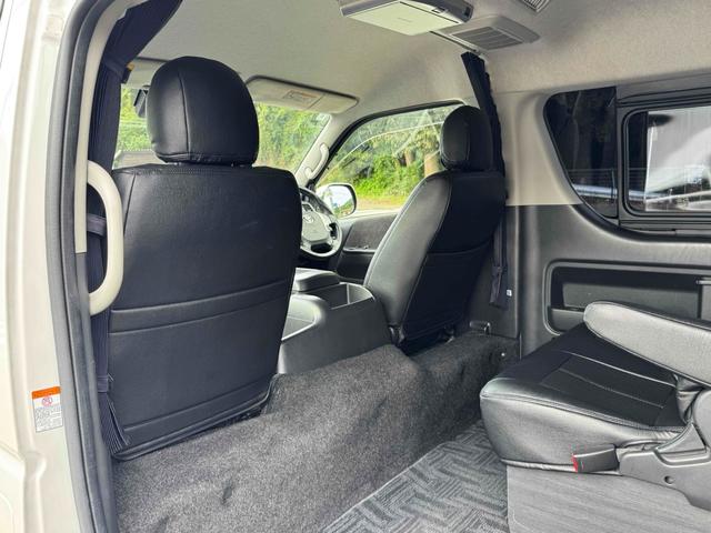 ハイエースワゴン ＧＬ　ナビ　バックカメラ　後席モニター　レーンアシスト　衝突被害軽減システム　電動スライドドア　イージークローザー　オートマチックハイビーム　オートライト　スマートキー　キー連動電動格納ミラー　社外アルミ（66枚目）