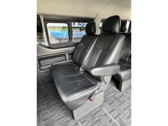 ハイエースワゴン ＧＬ　ナビ　バックカメラ　後席モニター　レーンアシスト　衝突被害軽減システム　電動スライドドア　イージークローザー　オートマチックハイビーム　オートライト　スマートキー　キー連動電動格納ミラー　社外アルミ（67枚目）