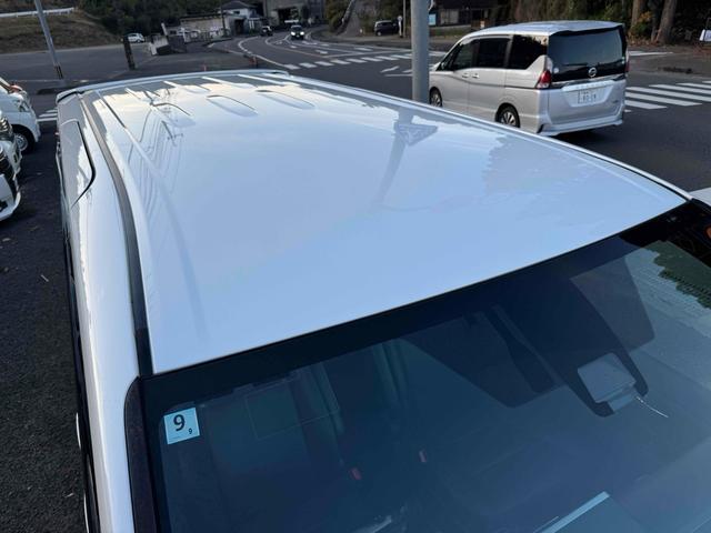 TOYOTA ESQUIRE HYBRID GI BLACK TAILORED