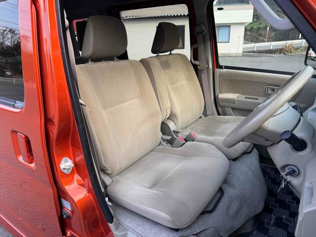 アトレーワゴン カスタムターボＲ　両側スライドドア　キーレスエントリー　ＡＴ　盗難防止システム　ＡＢＳ　ＣＤ　衝突安全ボディ　エアコン　パワーステアリング　パワーウィンドウ（10枚目）