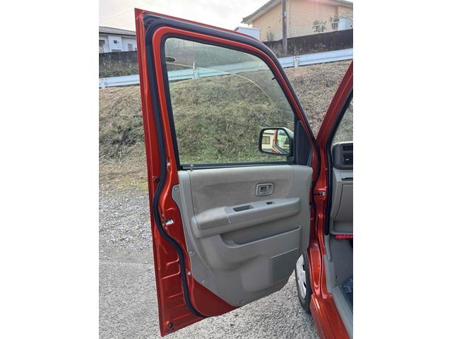 アトレーワゴン カスタムターボＲ　両側スライドドア　キーレスエントリー　ＡＴ　盗難防止システム　ＡＢＳ　ＣＤ　衝突安全ボディ　エアコン　パワーステアリング　パワーウィンドウ（23枚目）