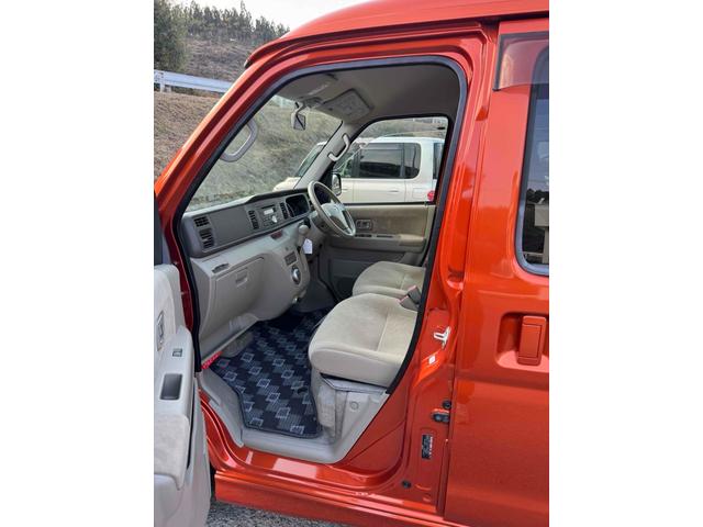 アトレーワゴン カスタムターボＲ　両側スライドドア　キーレスエントリー　ＡＴ　盗難防止システム　ＡＢＳ　ＣＤ　衝突安全ボディ　エアコン　パワーステアリング　パワーウィンドウ（25枚目）