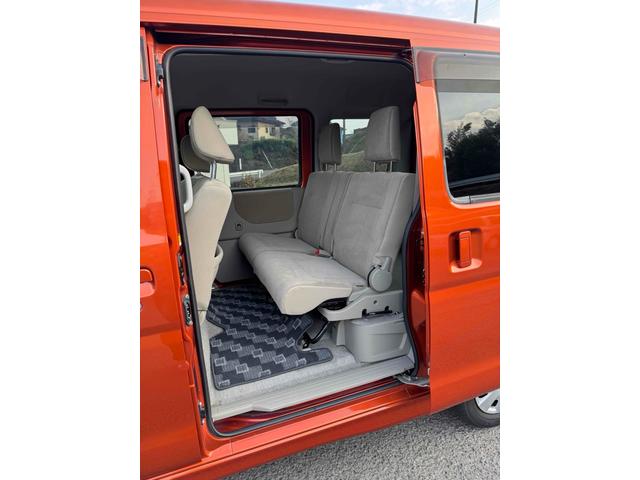 アトレーワゴン カスタムターボＲ　両側スライドドア　キーレスエントリー　ＡＴ　盗難防止システム　ＡＢＳ　ＣＤ　衝突安全ボディ　エアコン　パワーステアリング　パワーウィンドウ（32枚目）