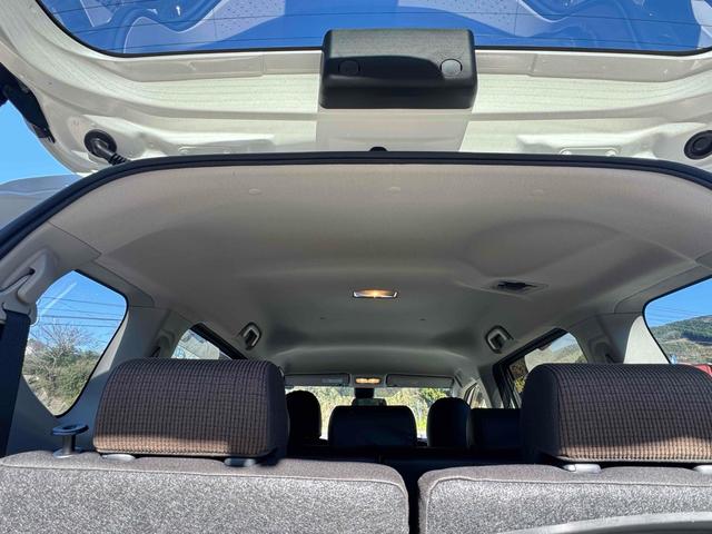 シエンタ ハイブリッドＧ　バックカメラ　ナビ　レーンアシスト　衝突被害軽減システム　両側電動スライドドア　オートマチックハイビーム　オートライト　スマートキー　シートヒーター　３列シート　ＣＶＴ　アルミホイール　記録簿（50枚目）