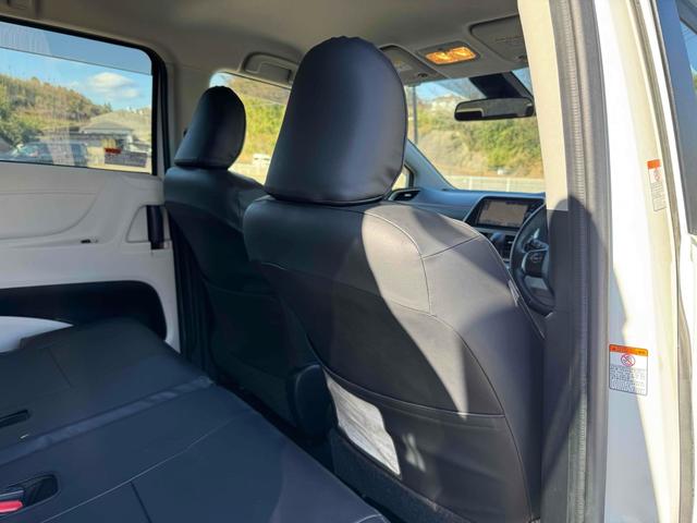 シエンタ ハイブリッドＧ　バックカメラ　ナビ　レーンアシスト　衝突被害軽減システム　両側電動スライドドア　オートマチックハイビーム　オートライト　スマートキー　シートヒーター　３列シート　ＣＶＴ　アルミホイール　記録簿（56枚目）