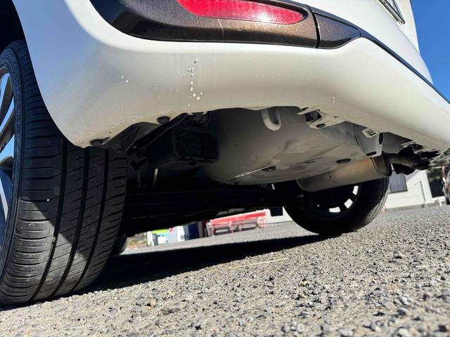 シエンタ ハイブリッドＧ　バックカメラ　ナビ　レーンアシスト　衝突被害軽減システム　両側電動スライドドア　オートマチックハイビーム　オートライト　スマートキー　シートヒーター　３列シート　ＣＶＴ　アルミホイール　記録簿（59枚目）