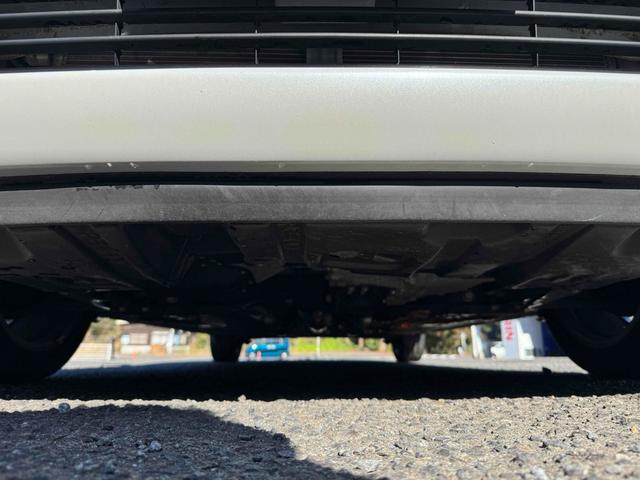 シエンタ ハイブリッドＧ　バックカメラ　ナビ　レーンアシスト　衝突被害軽減システム　両側電動スライドドア　オートマチックハイビーム　オートライト　スマートキー　シートヒーター　３列シート　ＣＶＴ　アルミホイール　記録簿（72枚目）