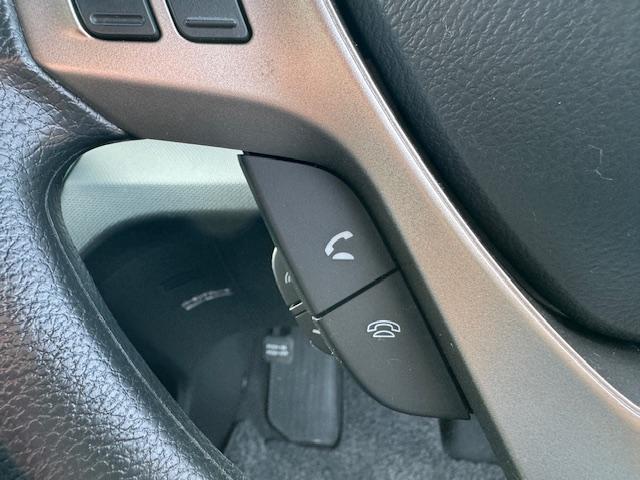 �X�e�A�����O�X�C�b�`�ɂȂ�܂��B�i�r�ƘA�����Ă܂��B