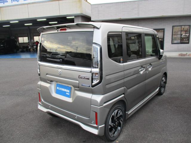 �΂ߌ�납��̎ʐ^�ł��I�����d���X���C�h�h�A�ŕ֗��ł��B