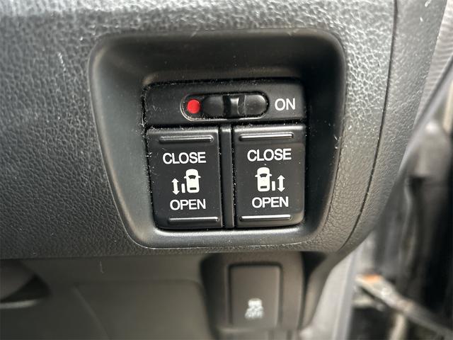 N-BOX G SSパッケージ ETC バックカメラ 両側電動スライドドア ナビ TV オートライト スマートキー アイドリングストップ 電動格納ミラー ベンチシート CVT 盗難防止システム ABS ESC CD DVD再生(7枚目)