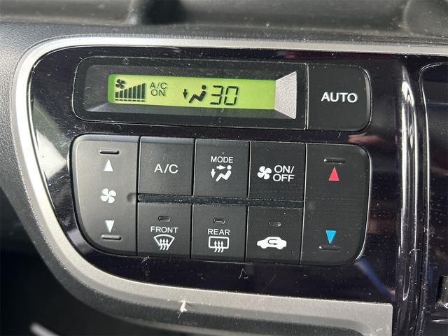 N-BOX G SSパッケージ ETC バックカメラ 両側電動スライドドア ナビ TV オートライト スマートキー アイドリングストップ 電動格納ミラー ベンチシート CVT 盗難防止システム ABS ESC CD DVD再生(22枚目)