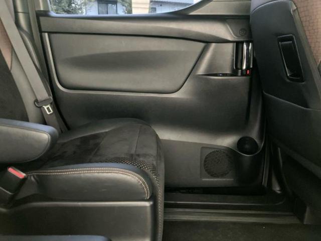 アルファード Ｓ　Ａパッケージタイプブラック　サンルーフ／保証書／社外　１１インチ　ＳＤナビ／フリップダウンモニター　社外　１０．２インチ／両側電動スライドドア／シート　ハーフレザー／電動バックドア／ドライブレコーダー　前後　バックカメラ　ＥＴＣ（24枚目）