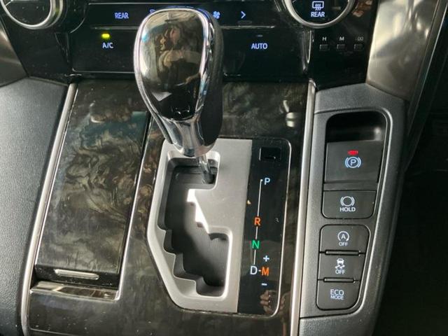 アルファード Ｓ　Ａパッケージタイプブラック　サンルーフ／保証書／社外　１１インチ　ＳＤナビ／フリップダウンモニター　社外　１０．２インチ／両側電動スライドドア／シート　ハーフレザー／電動バックドア／ドライブレコーダー　前後　バックカメラ　ＥＴＣ（25枚目）