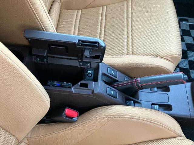 コペン ローブ　保証書／社外　ＳＤナビ／シートヒーター　前席／ヘッドランプ　ＬＥＤ／Ｂｌｕｅｔｏｏｔｈ接続／ＥＴＣ／ＥＢＤ付ＡＢＳ／横滑り防止装置／バックモニター／フルセグＴＶ／ＤＶＤ／エアバッグ　運転席　ＤＶＤ再生（27枚目）