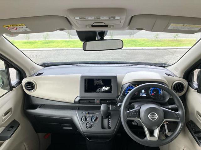 デイズ Ｓ　新品タイヤ／保証書／エマージェンシーブレーキ／ＡＢＳ／横滑り防止装置／禁煙車／エアバッグ　サイド／衝突安全ボディ／パワーウインドウ／キーレス／パワーステアリング／オートライト／マニュアルエアコン（4枚目）