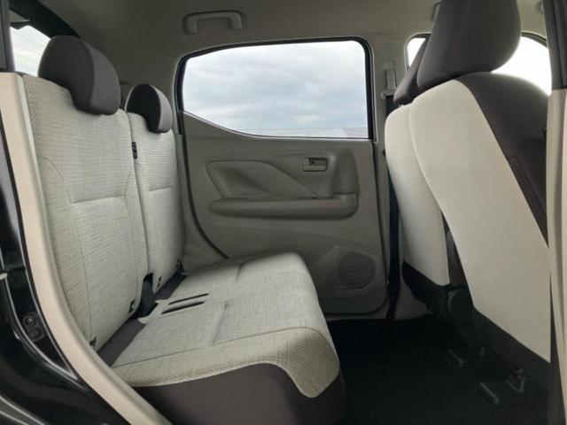 デイズ Ｓ　新品タイヤ／保証書／エマージェンシーブレーキ／ＡＢＳ／横滑り防止装置／禁煙車／エアバッグ　サイド／衝突安全ボディ／パワーウインドウ／キーレス／パワーステアリング／オートライト／マニュアルエアコン（6枚目）
