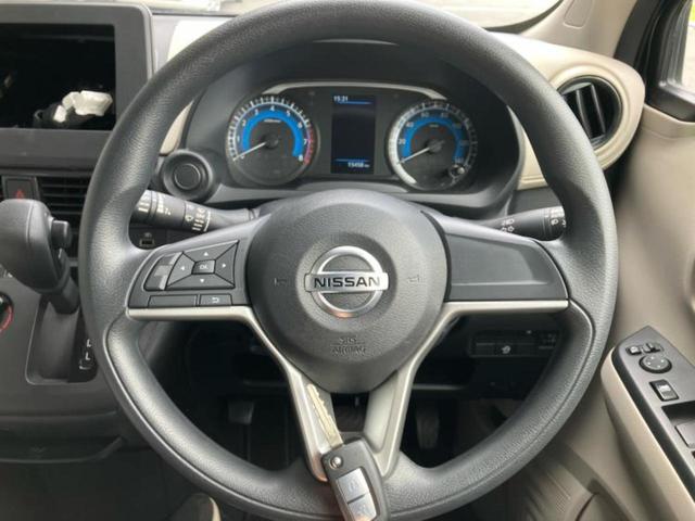 デイズ Ｓ　新品タイヤ／保証書／エマージェンシーブレーキ／ＡＢＳ／横滑り防止装置／禁煙車／エアバッグ　サイド／衝突安全ボディ／パワーウインドウ／キーレス／パワーステアリング／オートライト／マニュアルエアコン（10枚目）