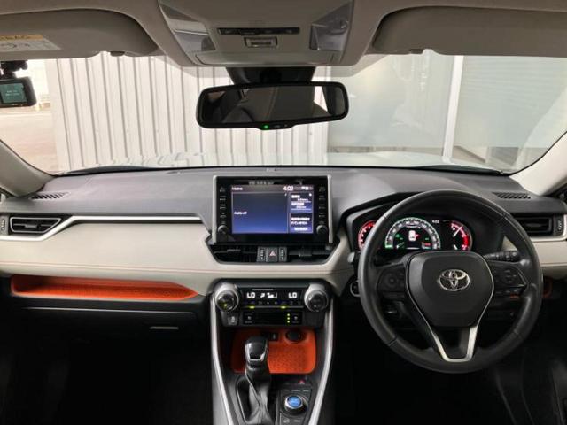 ＲＡＶ４ ４ＷＤアドベンチャー　新品タイヤ／保証書／ディスプレイオーディオ９インチ／トヨタセーフティセンス／車線逸脱防止支援システム／シート　フルレザー／パーキングアシスト　バックガイド／ドライブレコーダー　前後　革シート　４ＷＤ（4枚目）