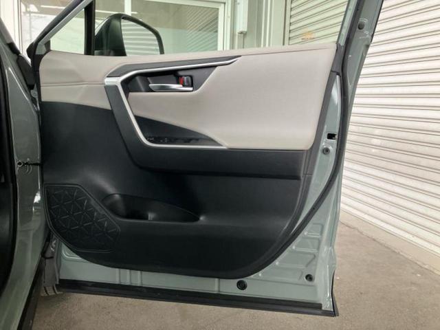 ＲＡＶ４ ４ＷＤアドベンチャー　新品タイヤ／保証書／ディスプレイオーディオ９インチ／トヨタセーフティセンス／車線逸脱防止支援システム／シート　フルレザー／パーキングアシスト　バックガイド／ドライブレコーダー　前後　革シート　４ＷＤ（20枚目）