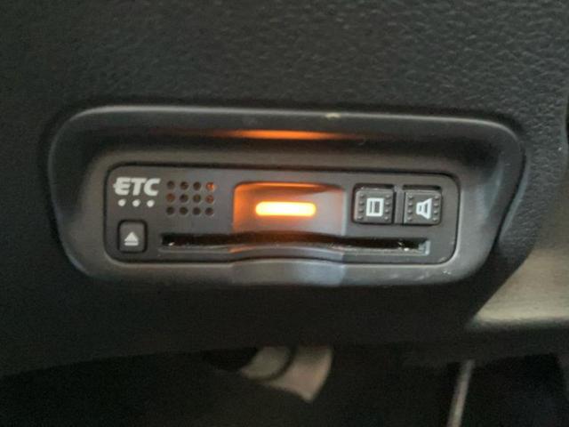 ヴェゼル Ｘ・ホンダセンシング　新品タイヤ／保証書／社外　９インチ　ＳＤナビ／ヘッドランプ　ＬＥＤ／ＥＴＣ／ＥＢＤ付ＡＢＳ／横滑り防止装置／アイドリングストップ／フルセグＴＶ／エアバッグ　運転席／エアバッグ　助手席　盗難防止装置（24枚目）