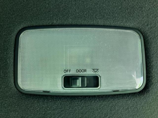 ヴォクシー ZSキラメキ2 保証書/社外 11インチ メモリーナビ/フリップダウンモニター 純正 12.1インチ/トヨタセーフティセンス/両側電動スライドドア/車線逸脱防止支援システム 衝突被害軽減システム バックカメラ ETC(42枚目)