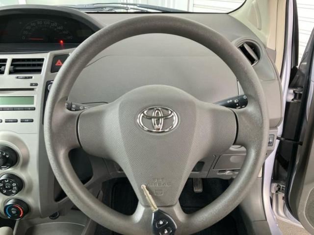 ヴィッツ F 新品タイヤ/EBD付ABS/エアバッグ 運転席/エアバッグ 助手席/パワーウインドウ/キーレスエントリー/パワーステアリング/ワンオーナー/マニュアルエアコン/ヘッドライトレベライザー/CD/ラジオ(11枚目)