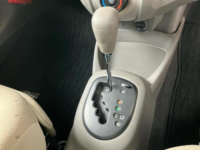 ヴィッツ F 新品タイヤ/EBD付ABS/エアバッグ 運転席/エアバッグ 助手席/パワーウインドウ/キーレスエントリー/パワーステアリング/ワンオーナー/マニュアルエアコン/ヘッドライトレベライザー/CD/ラジオ(14枚目)