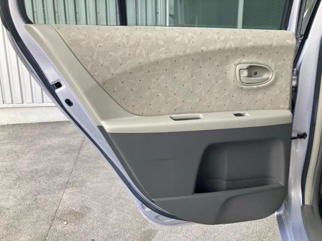 ヴィッツ F 新品タイヤ/EBD付ABS/エアバッグ 運転席/エアバッグ 助手席/パワーウインドウ/キーレスエントリー/パワーステアリング/ワンオーナー/マニュアルエアコン/ヘッドライトレベライザー/CD/ラジオ(23枚目)