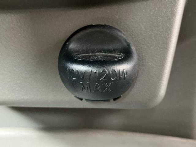 ヴィッツ F 新品タイヤ/EBD付ABS/エアバッグ 運転席/エアバッグ 助手席/パワーウインドウ/キーレスエントリー/パワーステアリング/ワンオーナー/マニュアルエアコン/ヘッドライトレベライザー/CD/ラジオ(24枚目)