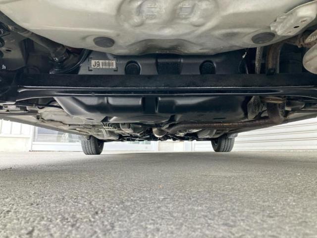 ヴィッツ Ｆ　新品タイヤ／ＥＢＤ付ＡＢＳ／エアバッグ　運転席／エアバッグ　助手席／パワーウインドウ／キーレスエントリー／パワーステアリング／ワンオーナー／マニュアルエアコン／ヘッドライトレベライザー／ＣＤ／ラジオ（37枚目）