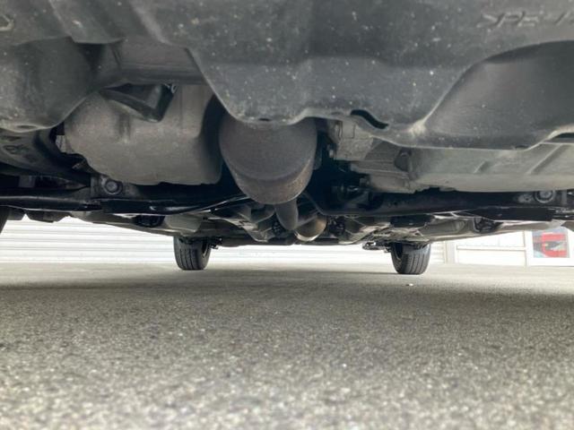 ヴィッツ F 新品タイヤ/EBD付ABS/エアバッグ 運転席/エアバッグ 助手席/パワーウインドウ/キーレスエントリー/パワーステアリング/ワンオーナー/マニュアルエアコン/ヘッドライトレベライザー/CD/ラジオ(38枚目)