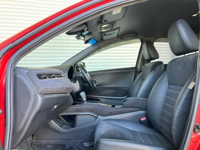 ＷＥＣＡＲＳでは各商談席に大型モニターをご用意しております！見やすい大画面でゆったりと全国の在庫をご覧いただけます！是非ご来店お待ちしております！