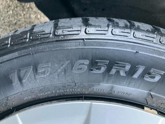 スペイド Ｇ　新品タイヤ／保証書／社外　ＳＤナビ／衝突安全装置／電動スライドドア／シートヒーター　運転席／ヘッドランプ　ＨＩＤ／ＡＢＳ／横滑り防止装置／フルセグＴＶ／キーレスエントリー／オートエアコン　オートライト（41枚目）