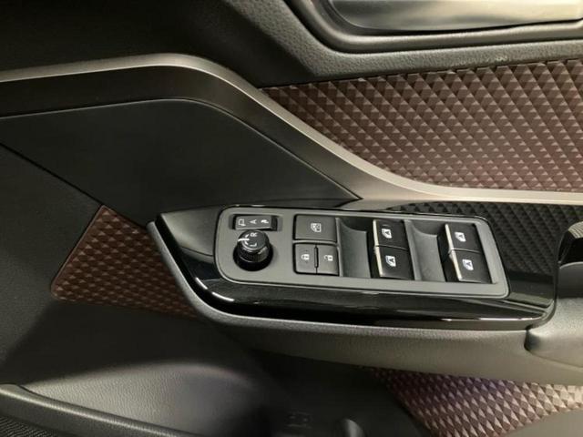 お車に合わせて無料保証以外にも、保証範囲、期間、距離を拡充させた有料保証もご用意しております！中古車の購入が初めてで不安・・・というお客様もご安心ください！