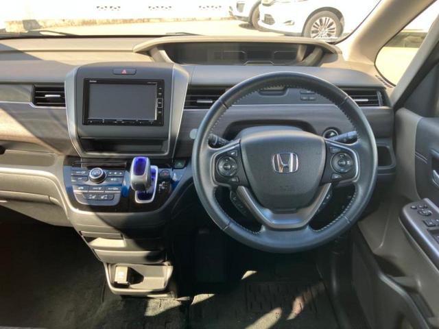 フリードハイブリッド ハイブリッドEX 新品タイヤ/純正エアロ/保証書/純正 SDナビ/ホンダセンシング/両側電動スライドドア/シートヒーター 前席/車線逸脱防止支援システム/シート ハーフレザー/ヘッドランプ LED 衝突被害軽減システム(4枚目)