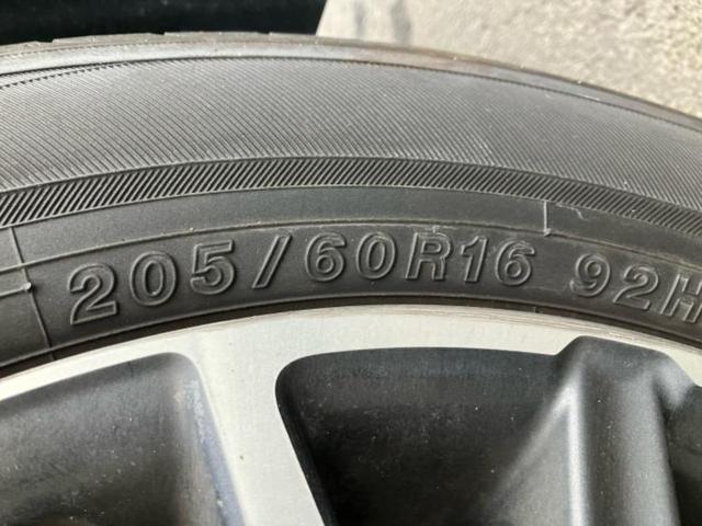 ヴォクシー ＺＳキラメキ　保証書／純正　９インチ　ナビ／フリップダウンモニター　社外　１０．１インチ／トヨタセーフティセンス／両側電動スライドドア／パーキングアシスト　バックガイド／ドライブレコーダー　社外　バックカメラ（46枚目）