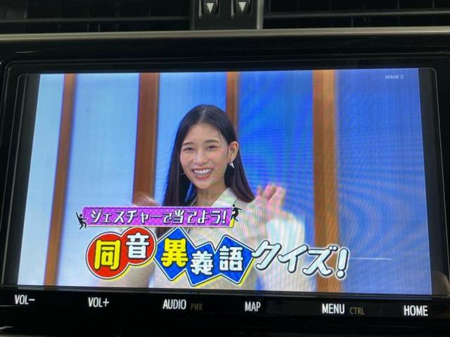 ランドクルーザープラド 4WD TX Lパッケージ70thアニバーサリーLtd 保証書/純正 9インチ SDナビ/衝突安全装置/シートヒーター/車線逸脱防止支援システム/シート 合皮/ヘッドランプ LED/ETC/EBD付ABS/横滑り防止装置/クルーズコントロール 電動シート(12枚目)