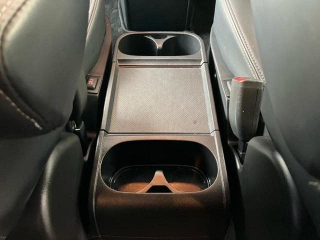 ＷＥＣＡＲＳの展示場では実際に見て、触ってお車をお選びいただけます！知識の豊富な営業スタッフが様々なカーライフをご提案いたします！