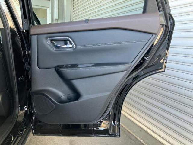 エクストレイル ４ＷＤ　Ｇ　ｅ－４ＯＲＣＥ　新品タイヤ／保証書／純正　１２．３インチ　メモリーナビ／インテリジェントルームミラー／エマージェンシーブレーキ／シートヒーター　全席／アラウンドビューモニター／車線逸脱防止支援システム　革シート（22枚目）